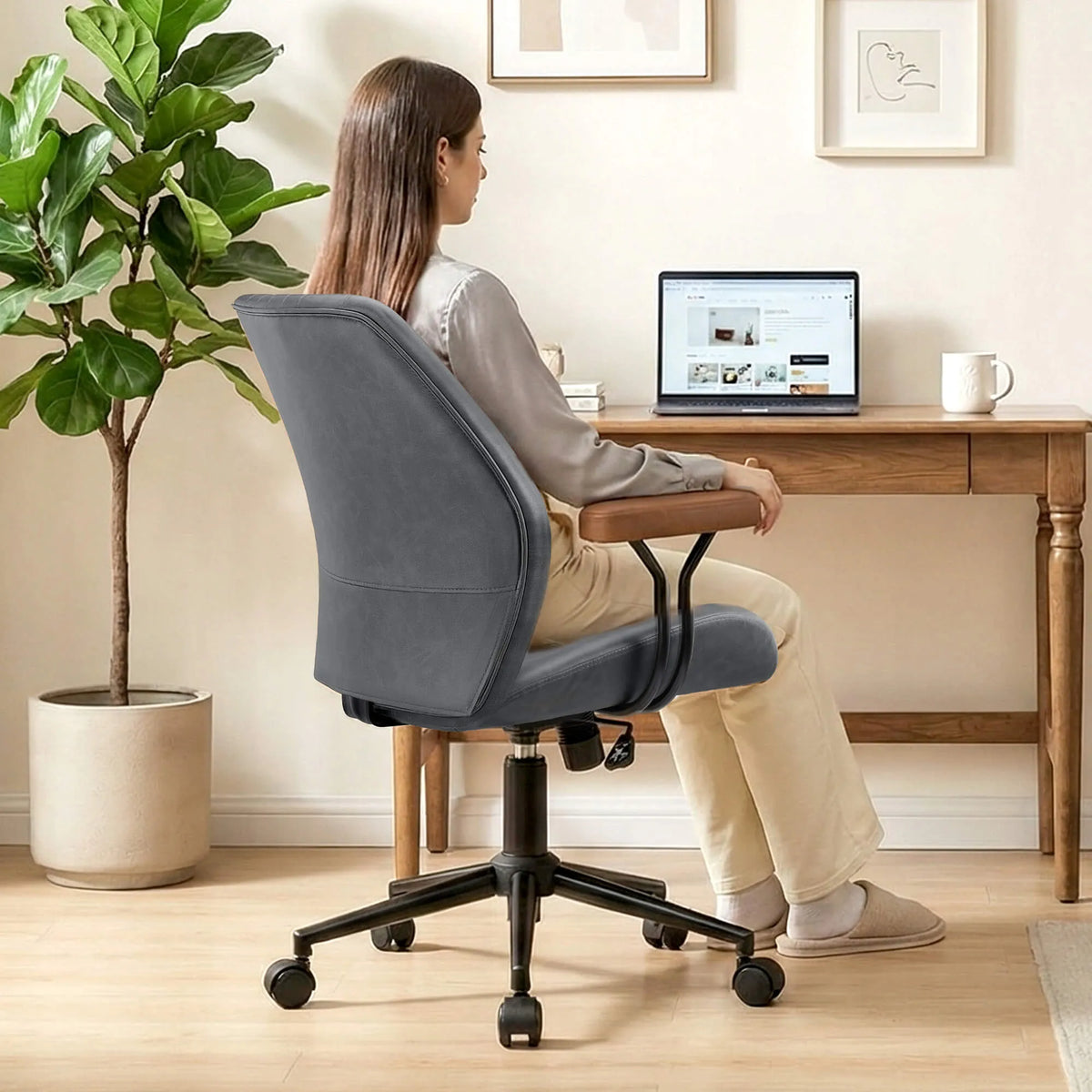 Fauteuil de bureau en daim à dossier haut et réglable avec support lombaire