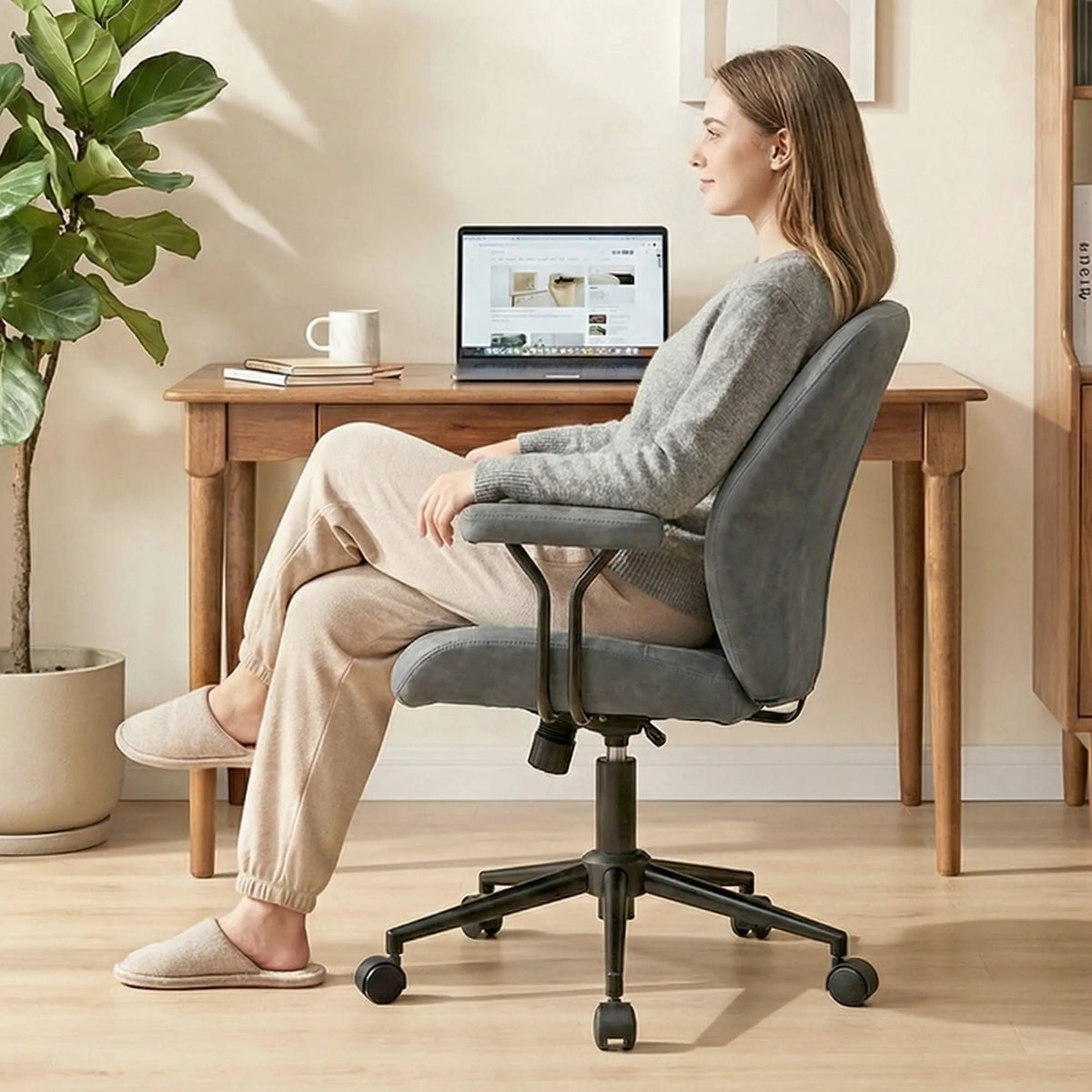 Fauteuil de bureau en daim à dossier haut et réglable avec support lombaire